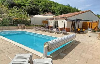 Gîte myosotis Piscine Privée 4 Chambres - Foto 4