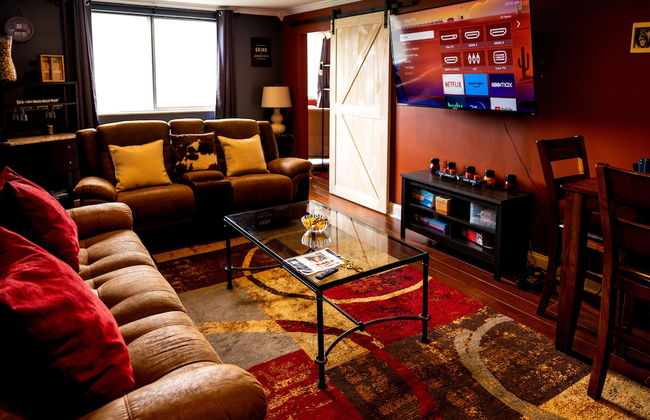 Perfect DTWN Condo with King beds - Foto 69