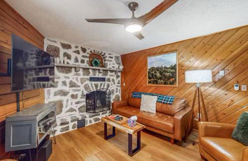 Cozy Log Cabin Near Ski Area and Lake including Hot Tub - Foto 2