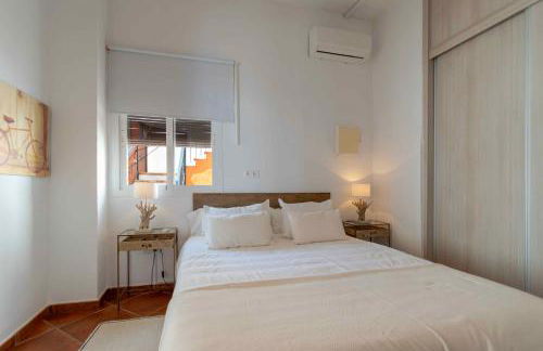 Mediterráneo Outdoor Pool - Photo 15