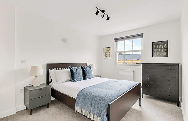 Sunny 2-bed Gem in Chiswick - Foto 7