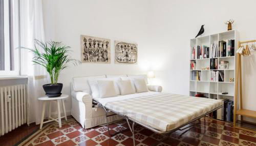 New Design Apartment - Photo 3