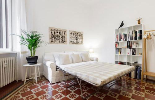 New Design Apartment - Photo 3