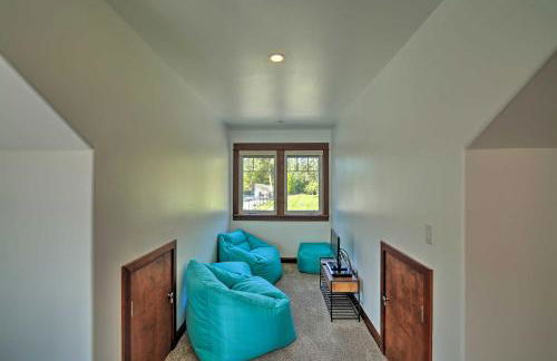 Lake Lovers Oasis Hot Tub and Mt Rainier View! - Foto 18