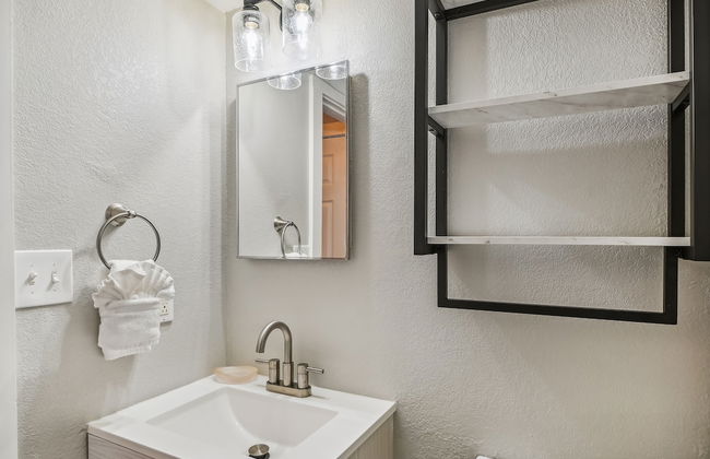 Southbay 55 is 2 Bedroom on the lake with short walk to beach by RedAwning - Foto 18