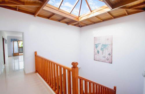 Stylish 6 Bedroom Villa Princesa - Hot Tub - Heated Pool - Near Beach & Waterparks - Foto 15