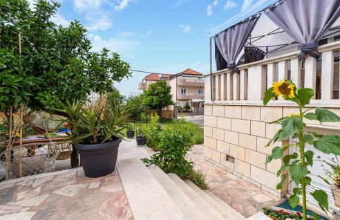 3 Bedroom Cozy Apartment In Cavtat - Foto 15