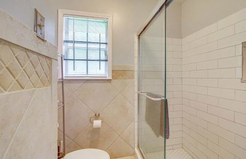 Walk to Graceland Spacious Memphis Home! - Foto 15