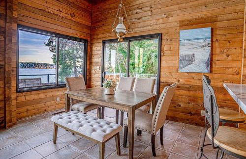 Oceanfront Retreat, Mount Rainier, King bed, Games - Foto 26