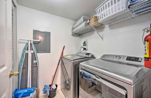 9 Mi to Disney Resort Getaway with Private Patio! - Foto 22