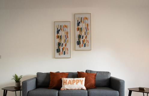 5 Bedroom House - Sleeps 10 - Parking - Trowbridge - Foto 11