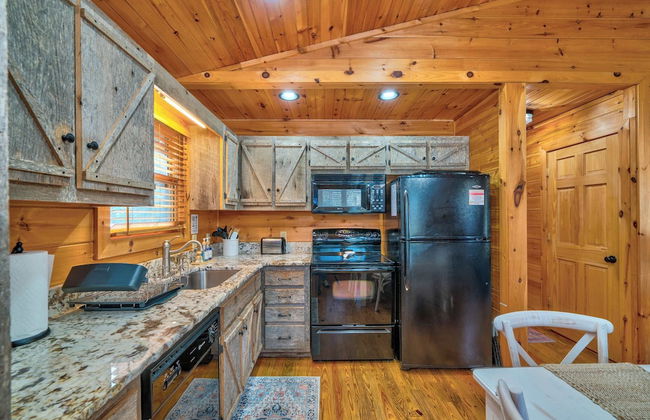 Misty Creek Cabin Private 3 BDR w/ Game Room! - Foto 7