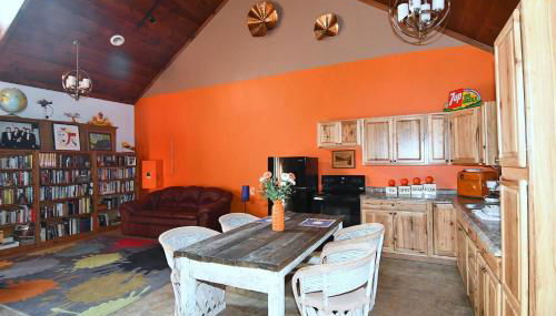 Mountain Meltdown - Pet Friendly, Grill, Wifi, Fire Pit, EV Station -Shared Space - Grill, Fire Pit, Covered Porch, Fountain Pond - Foto 5, stove