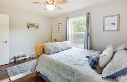 Waterfront Webster Cabin with Dock on Warner Lake! - Foto 18