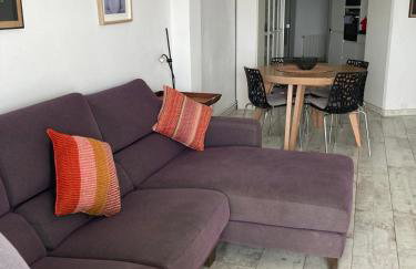 Beachfront Apartment with Sea Views & Private Parking - Foto 23