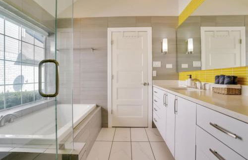 3-BD 2-BA Northern Dallas Retreat Hot Tub and BBQ - Photo 22