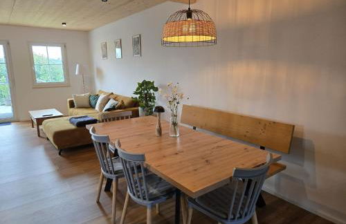 FeWo2 großräumige FeWo in Riegel am Kaiserstuhl über 2 Etagen, Galerie, Balkon - Foto 1