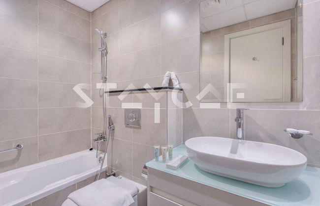 Staycae Holiday Homes - Carson Tower - Photo 12