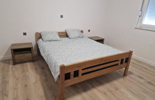 Olive House - Photo 11