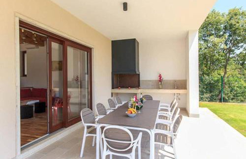 Villa Dora in Central Istria kids friendly with private pool and playground for 10 persons - Foto 21