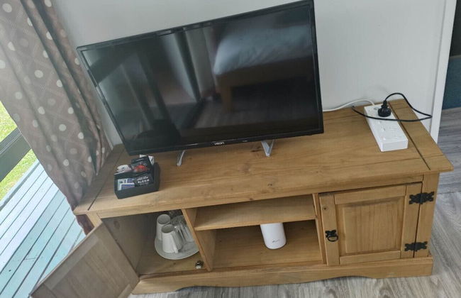 1 double and 1 sofa bed Garden Chalet - Foto 2