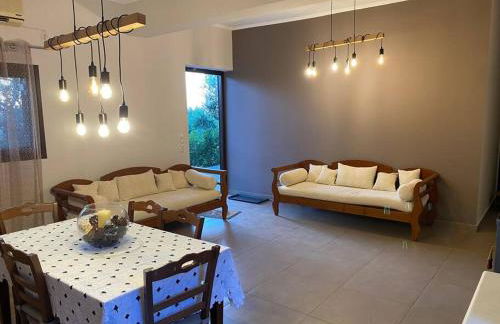 Rustic- Chic Villa in a Private Olive Grove - Filiatra - Foto 22