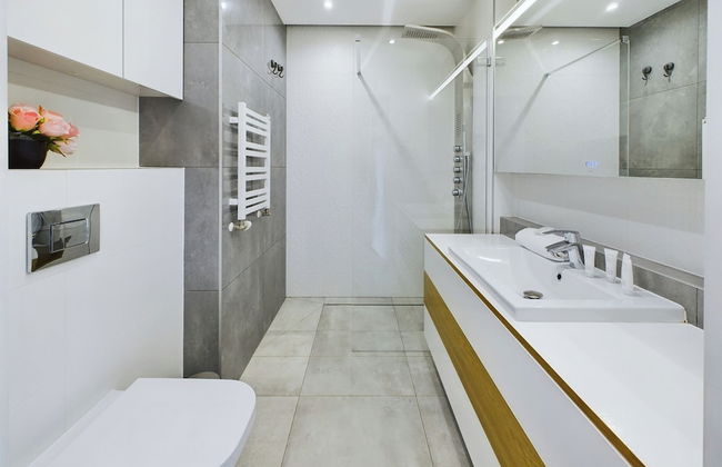 Apartment With Parking Gdynia by Renters - Photo 20