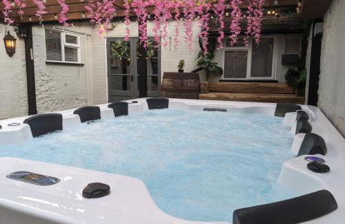 A historic Pub with a modern twist - The Greyhound - Foto 45