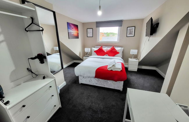 Comfortable Stay - LB Ave - Photo 14