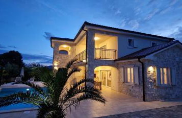 Villa Martina s bazenom,5 soba - Photo 58