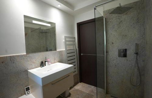 Modern Villa Swimming pool and private Jacuzzi - Foto 27