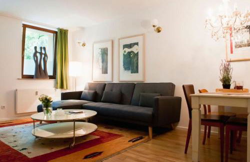 Beautiful Park Apartment for 4 Guests - Photo 1