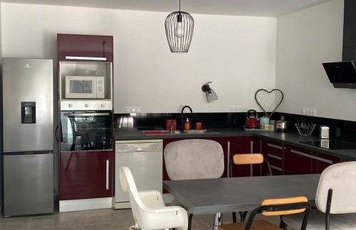 Renovated house l Garden l Private parking - Photo 18