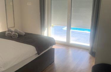 Tony's house in garden - Photo 28