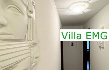 Luxus Ferienhaus Villa EMG München in Moosburg mit Pool, SPA, Kamin, Wald, See für Familien Gruppen bis 24 Personen - Foto 51