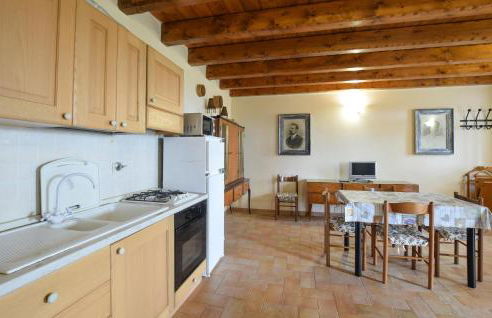 Awesome Apartment In Loiano With Wifi - Foto 3