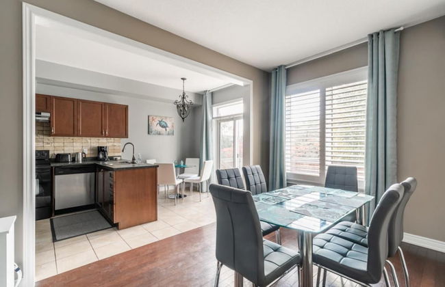 Luxury 3BR 2 5BA Townhome Private HOT TUB GYM BBQ Sauna - Foto 24