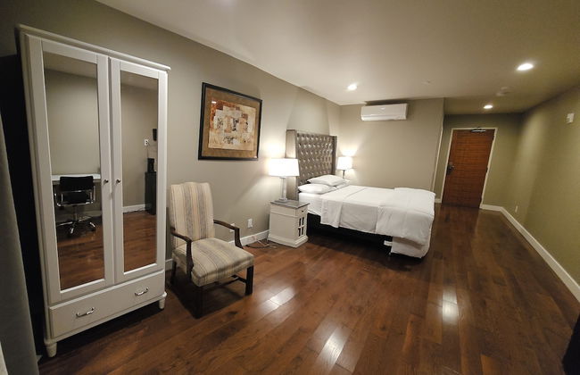 Lakeview Hotel - Photo 8