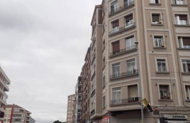 Moderno, céntrico. Perfecto para familias. - Foto 15