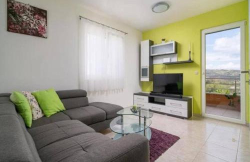 Sunny Holiday Home With Pool - Foto 2