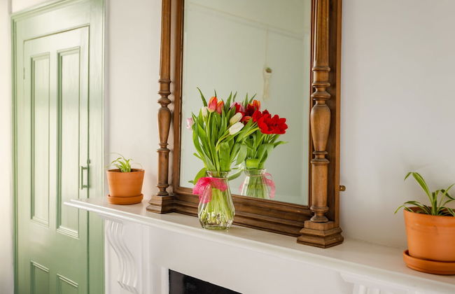 5-bed House With Distant sea Views in Plymouth - Foto 27