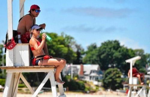 Private Attic room in shared home Near U of R - Photo 22