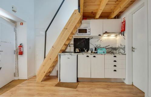 Classic Lisbon Homes: Bright & Central in Belém - Photo 39