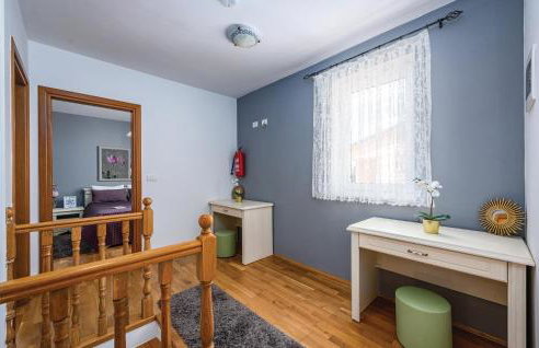 Stunning Home In Lovrecica With Wifi - Foto 18