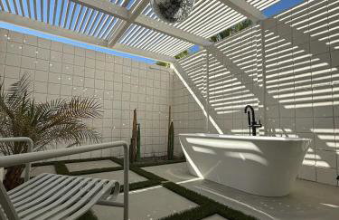 Aerhaus - Mid-Century Oasis - Foto 69