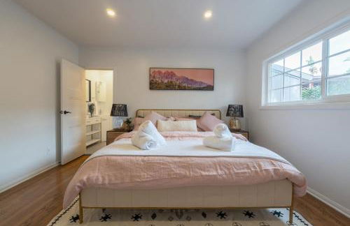 Angel&Rose Universal Hollywood Heated Pool House King Bed - Foto 35