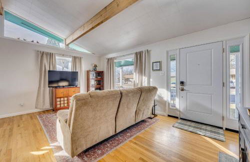 4 Mi to Riverwalk and CSU Pueblo! Home with Sunroom - Foto 1