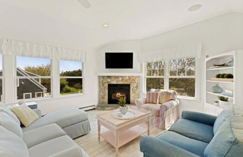 Breathtaking Cape Cod Beachhouse with Private Beach Access Near Sandwich, Massachusetts - Foto 37