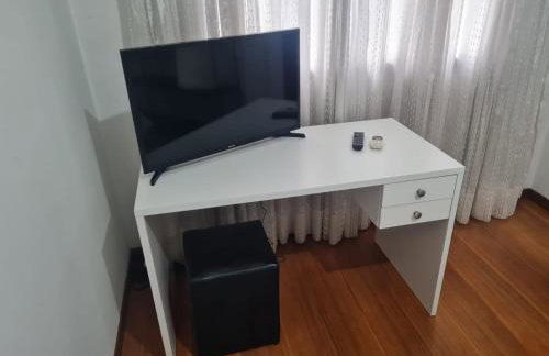 Studio junto a residência familiar a 3,10km do Parque Oktobertfest - Foto 4