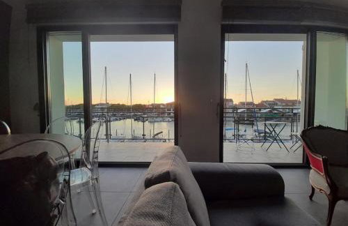 Maison entre port et plage - Photo 1